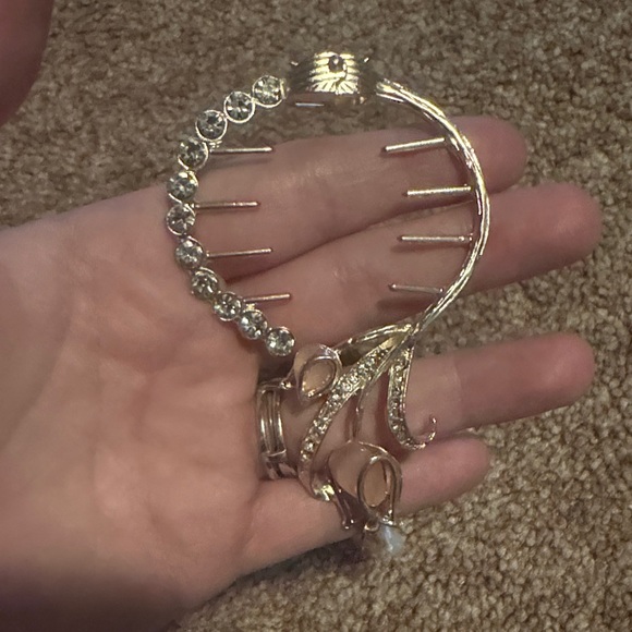 Gold Hair pin Set with Red Rose & Pearl Accents - Picture 5 of 7